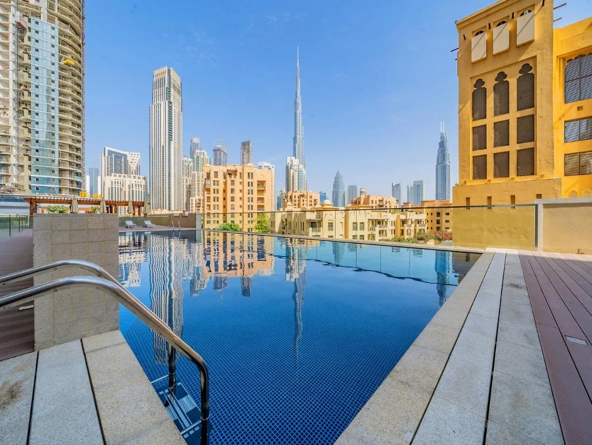 Spacious Art Deco Apt With Burj & Canal Views Dubai 0*,